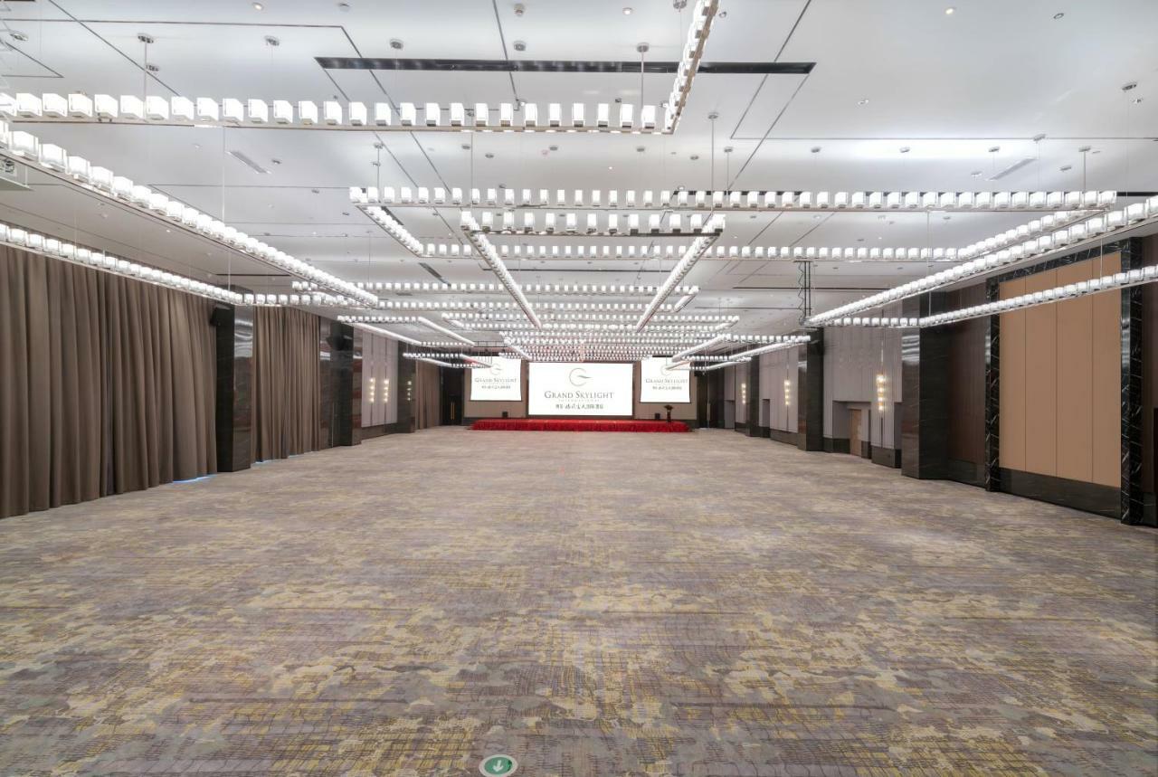 Grand Skylight International Hotel Haoyue Shenzhen Baoan Int'L Exhibition Center Exterior photo
